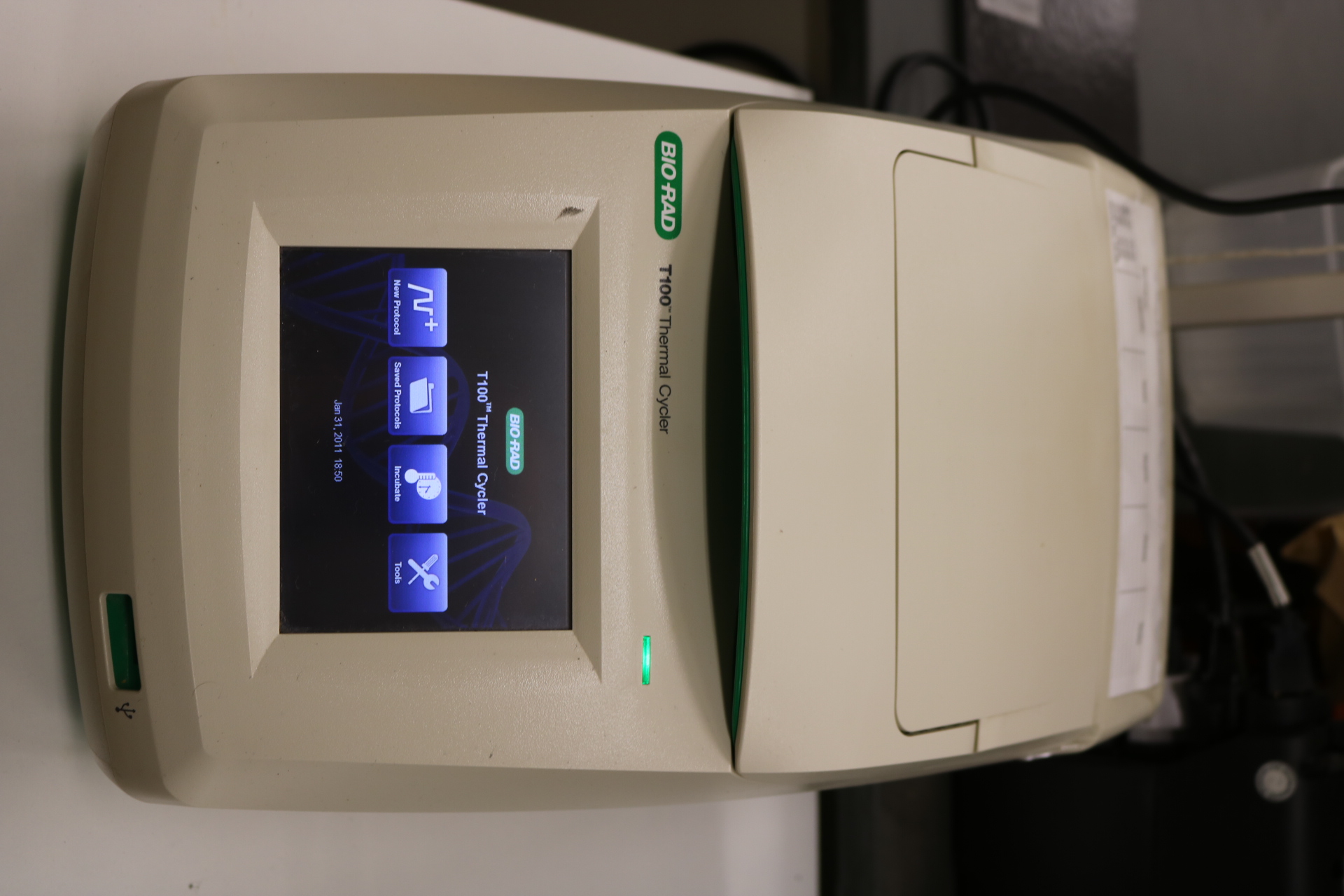 Termociclador_tipo_PCR__Biorad_T1001.JPG